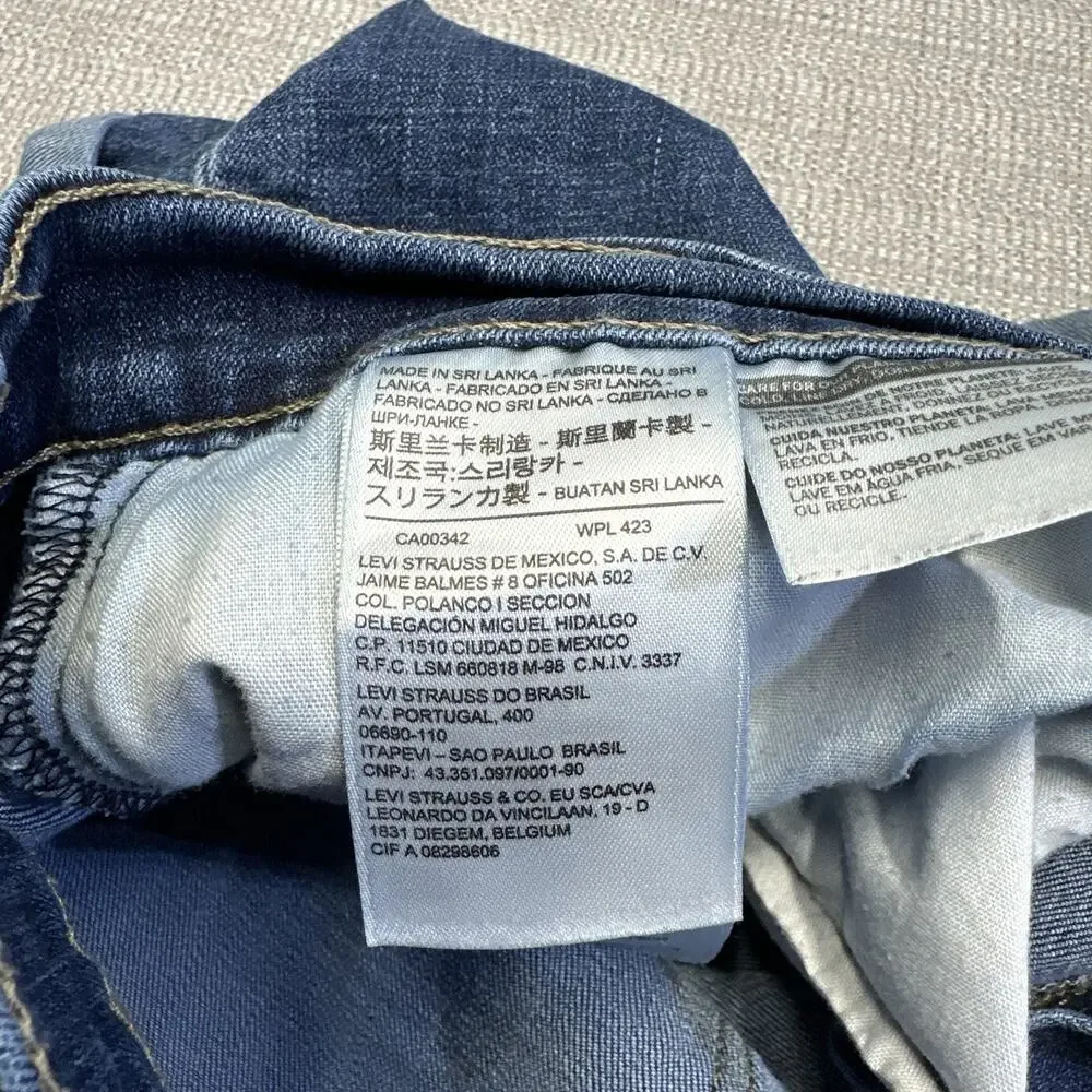 Levis Mid Rise Shorts Womens 33 Blue Denim Cuffed Stretch Casual Summer Jean‎